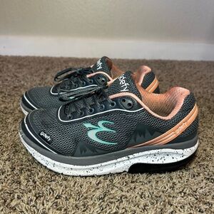 GDEFY Gravity Defyer Mighty Walk Women’s Athletic Shoes TB9024 Dark Grey Size 9